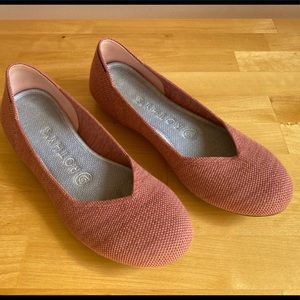 Rothy’s rounded toe size 6! Pink!